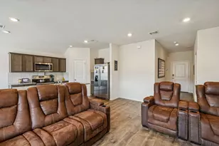 8012 Gallup Ave, Aubrey, TX 76227 - Photo 11