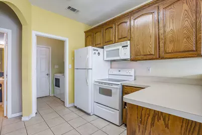 4034 Cottage Park Court, Arlington, TX 76013 - Photo 17