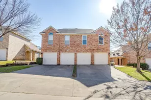 4034 Cottage Park Ct, Arlington, TX 76013 - Photo 3