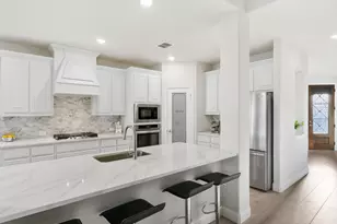 1032 Cedar River Dr, Godley, TX 76044 - Photo 3