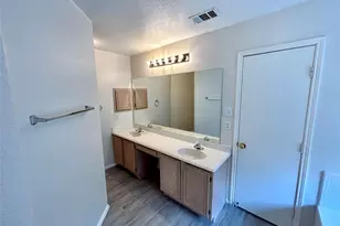 4421 Crystal Ln, Garland, TX 75043 - Photo 9