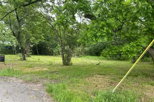 102 Elm St, Bonham, TX 75418 - Photo 1