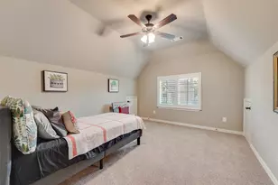 2111 N Hill Dr, Irving, TX 75038 - Photo 25