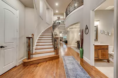 2111 N Hill Drive, Irving, TX 75038 - Photo 3