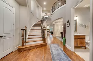 2111 N Hill Dr, Irving, TX 75038 - Photo 3