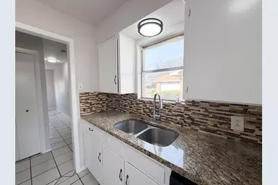 549 N 62nd Street, Waco, TX 76710 - Photo 9