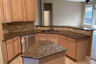 221 S Village Dr, McKinney, TX 75072 - Photo 9