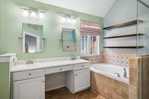 14592 Greenleaf Ct, Addison, TX 75001 - Photo 19