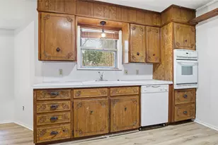 2711 Old Robinson Rd, Waco, TX 76706 - Photo 7