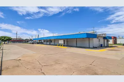 313 Castle Drive, Garland, TX 75040 - Photo 5