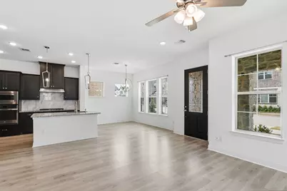 3127 Cliff Swallow Lane, Arlington, TX 76005 - Photo 11