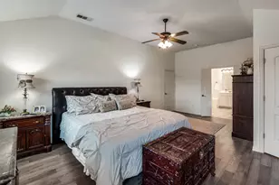 1718 E Branch Hollow Dr, Carrollton, TX 75007 - Photo 19