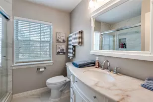 1718 E Branch Hollow Dr, Carrollton, TX 75007 - Photo 25