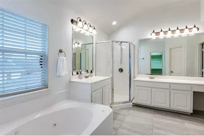 1718 E Branch Hollow Drive, Carrollton, TX 75007 - Photo 21