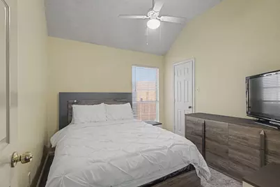 645 Cross Ridge Circle N, Fort Worth, TX 76120 - Photo 21