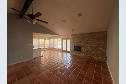 5604 Trail Crest Drive, Arlington, TX 76017 - Photo 5