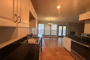 5604 Trail Crest Dr, Arlington, TX 76017 - Photo 5