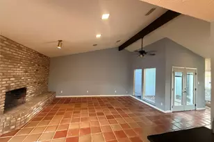 5604 Trail Crest Dr, Arlington, TX 76017 - Photo 3