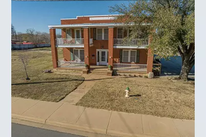 900 W West Walker, Breckenridge, TX 76424 - Photo 1