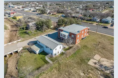 900 W West Walker, Breckenridge, TX 76424 - Photo 9