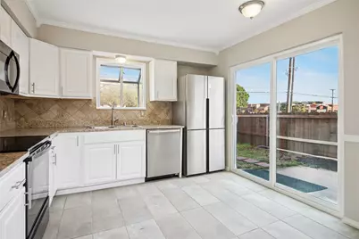 2212 Salem Drive, Carrollton, TX 75006 - Photo 13