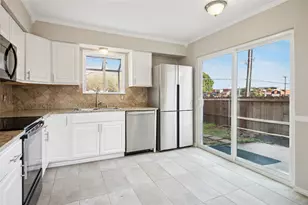 2212 Salem Dr, Carrollton, TX 75006 - Photo 13