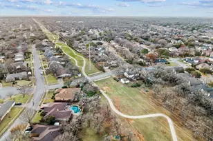 3500 Silverwood Ct, Bedford, TX 76021 - Photo 37