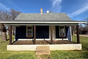 1801 W Bond St, Denison, TX 75020 - Photo 1