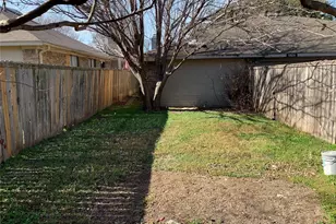 11826 Garden Terrace Dr, Dallas, TX 75243 - Photo 15