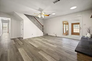 4013 Golden Oaks Dr, Haltom City, TX 76117 - Photo 25