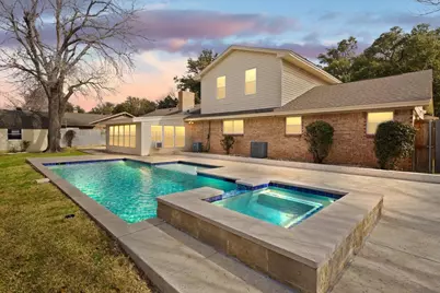 4013 Golden Oaks Drive, Haltom City, TX 76117 - Photo 3