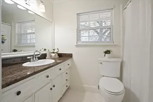 4013 Golden Oaks Dr, Haltom City, TX 76117 - Photo 11