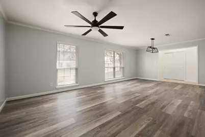 4013 Golden Oaks Drive, Haltom City, TX 76117 - Photo 7