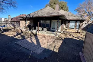 5920 Hilltop Dr, Watauga, TX 76148 - Photo 25