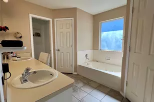 5920 Hilltop Dr, Watauga, TX 76148 - Photo 17