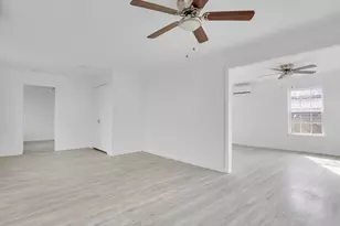 2001 Edmonia Ct, Fort Worth, TX 76105 - Photo 17