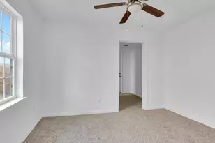 2001 Edmonia Ct, Fort Worth, TX 76105 - Photo 21