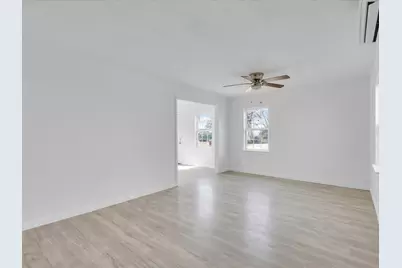 2001 Edmonia Court, Fort Worth, TX 76105 - Photo 19