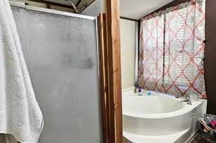 301 An County Rd 1370, Palestine, TX 75801 - Photo 7