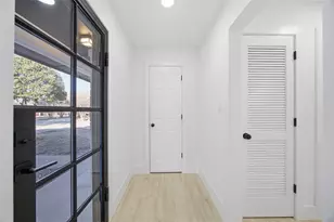 19118 Windmill Ln, Dallas, TX 75252 - Photo 23