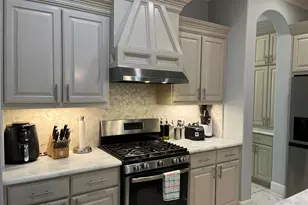 337 Lucille St, Irving, TX 75060 - Photo 3