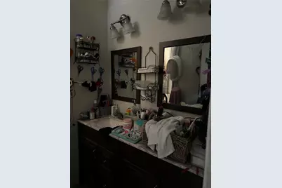 700 N Clinton Avenue, Dallas, TX 75208 - Photo 9