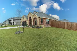 1240 Sylvia St, DeSoto, TX 75115 - Photo 3