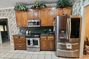 2001 Ventureview St, Palestine, TX 75803 - Photo 7