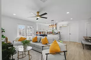 806 Laguna Dr, Garland, TX 75043 - Photo 7