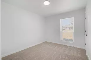 806 Laguna Dr, Garland, TX 75043 - Photo 27