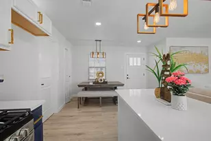 806 Laguna Dr, Garland, TX 75043 - Photo 13