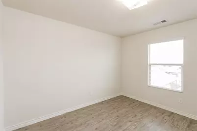 1606 Oriole Drive, Ennis, TX 75119 - Photo 11