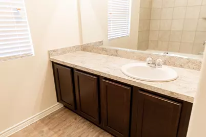 1602 Oriole Drive, Ennis, TX 75119 - Photo 9