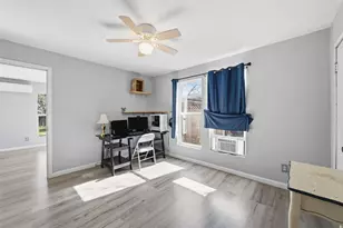 705 N 33rd St, Waco, TX 76707 - Photo 7